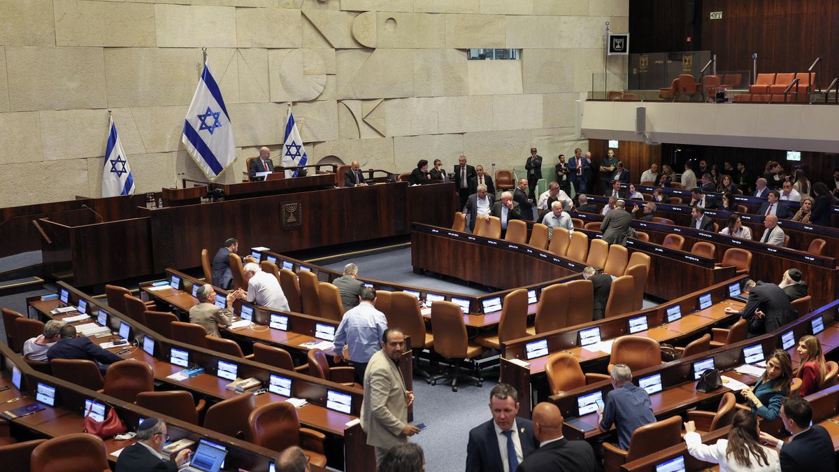 Izraelský parlament předběžně hlasoval o svém rozpuštění, všichni byli pro
