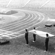 Milan Pitlach: Ostrava, Vítkovice, 7. 6. 1975, fotografie, papír.