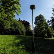 Zámek Veleslavín - zámecký park.