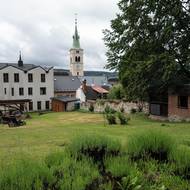 ... a na zahradě i vlastní zeleninu.