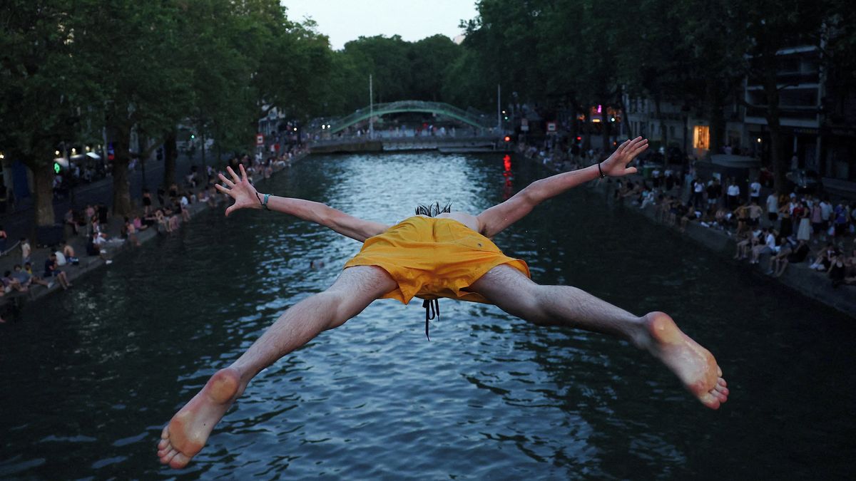 Ebola in France and a wave of drownings & more today