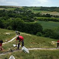 Zakoupené území, které má „vysokou archeologickou hodnotu“, umožní organizaci National Trust prozkoumat okolí a pomůže zmapovat historii Cerne Abbas.