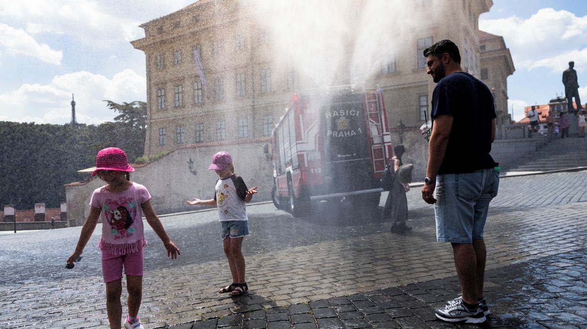 Jak ochladit centrum nebo Holešovice? Praze má pomoci nový model proti vedru