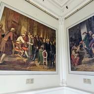 Původní návrhy nepřišly Františku Josefu dostatečně prohabsburské, tak je autor musel upravovat.