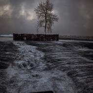 Fotografie Gabriely Bulišové a Marka Isaaca z projektu The Second Fire – Milostný dopis Bajkalu.