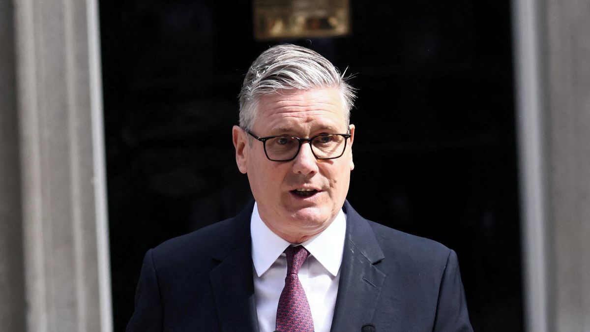 Keir Starmer resigns, Andy Burnham leads Labour race