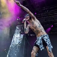 V areálu stála tři pódia. Na tom hlavním vpodvečer vystoupili Palaye Royale, kteří existují od roku 2008.