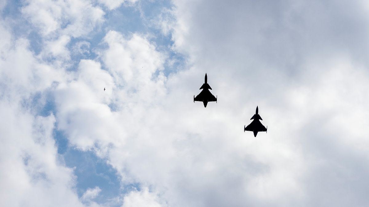 České gripeny letěly do Polska kvůli dronům na Ukrajině, zasahovat nemusely
