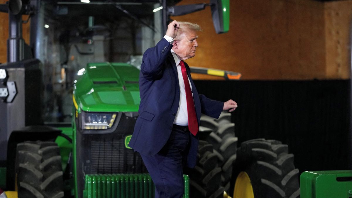 „Krachujeme a Trump si staví pomníky.“ Prezidentovi hrozí re