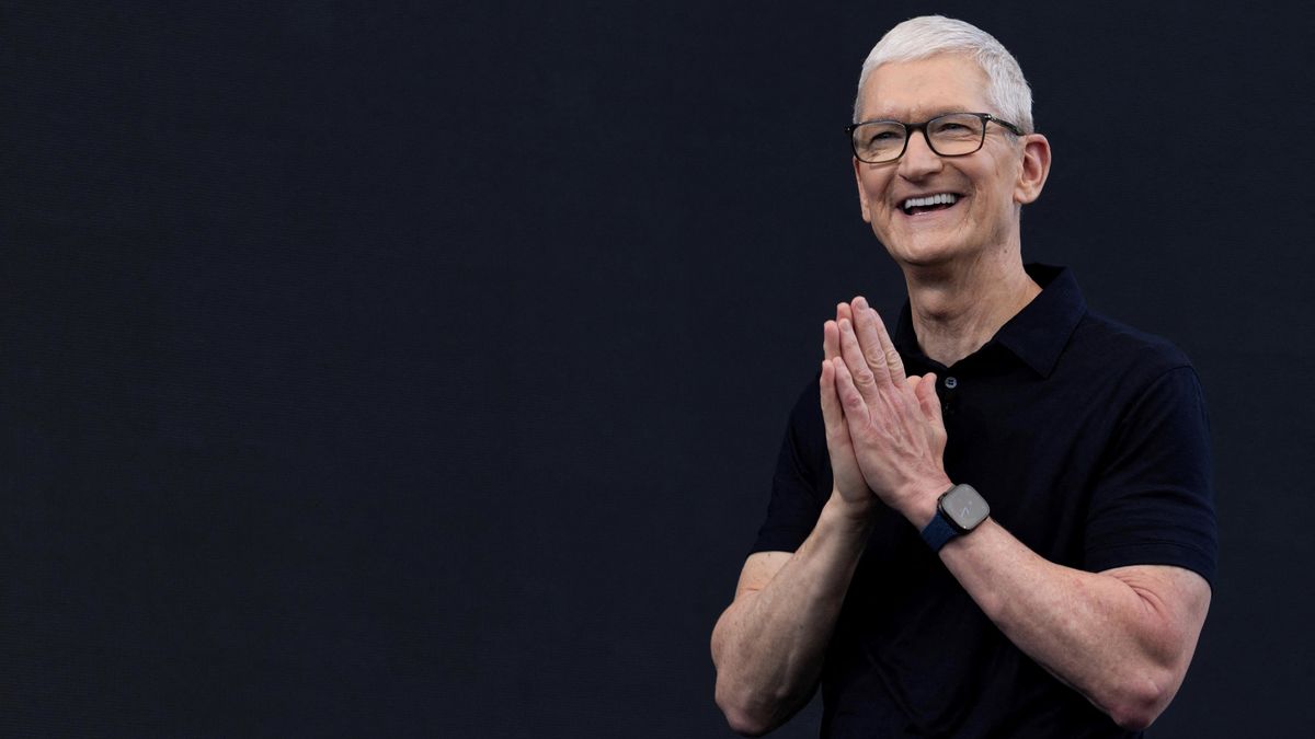 Apple Plans Product Price Hikes Due to Rising Memory Chip Costs