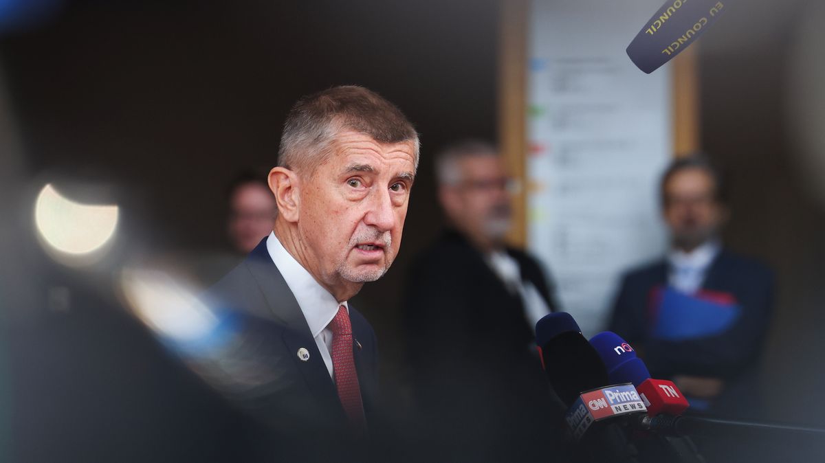 Jak Babiš řeší podezření na daňové úniky šéfposlance SPD? „Ani jsem to nečetl“