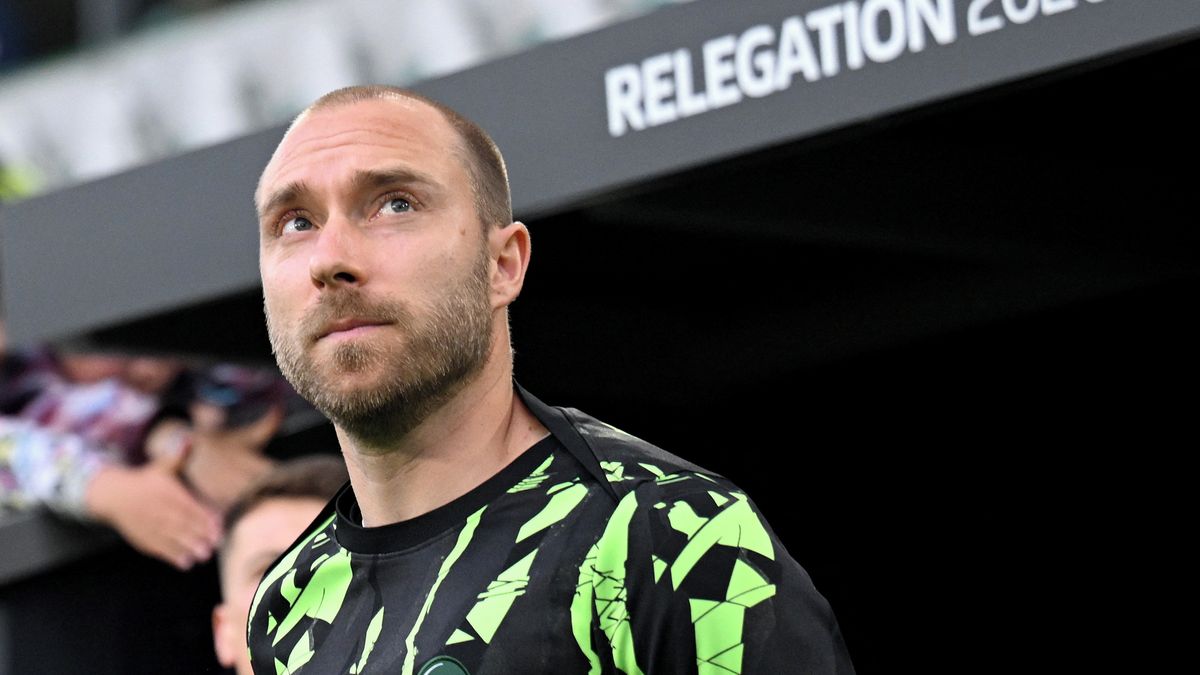 Dánský fotbalista Eriksen zkolaboval na hřišti