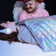 Komorní scénické dílo na pomezí hudebního divadla, performance a experimentální instalace autoři označují za intimní reinterpretaci opery Christopha Willibalda Glucka z roku 1762.