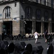 „Jsme uprostřed historické vlny veder,“ řekl Benoît Thomé z meteorologické služby Météo-France.
(Paříž, 22. června.)