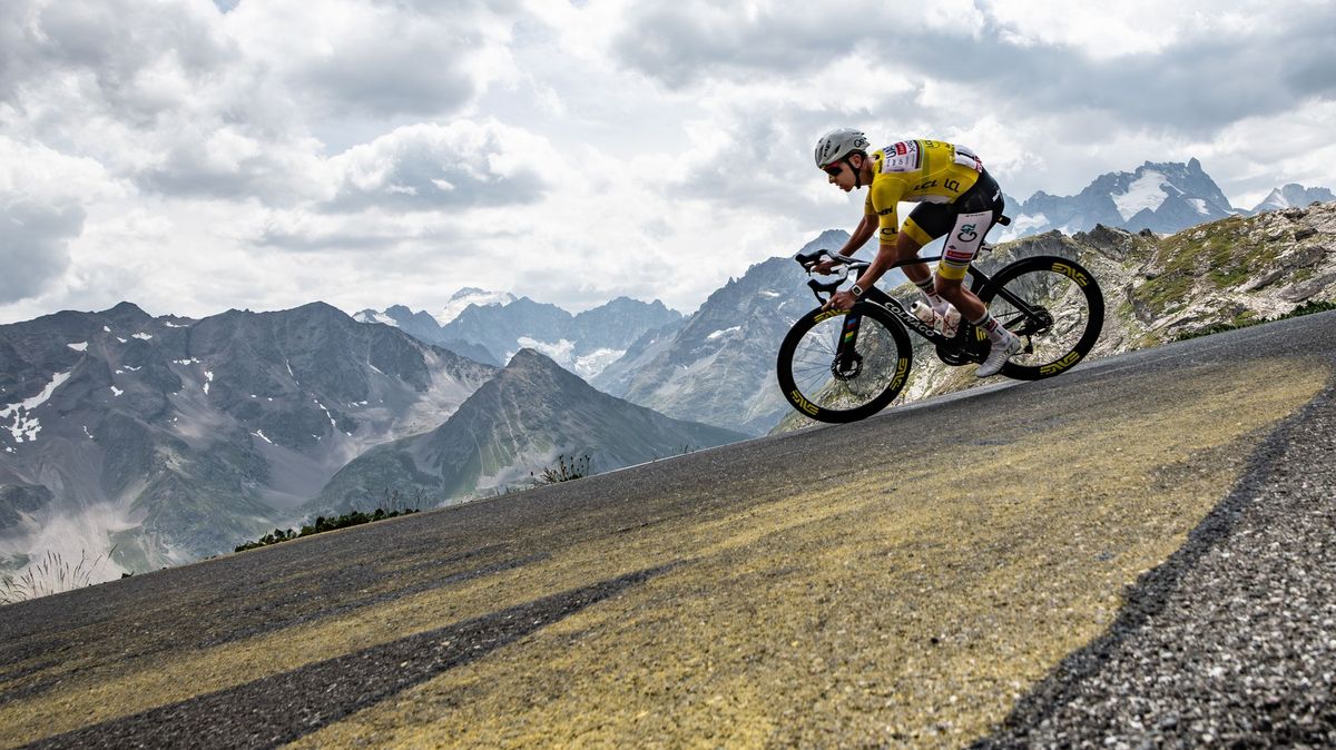 Talent století. Vítěz Pogačar na Tour zase popřel všechny zákony sportu
