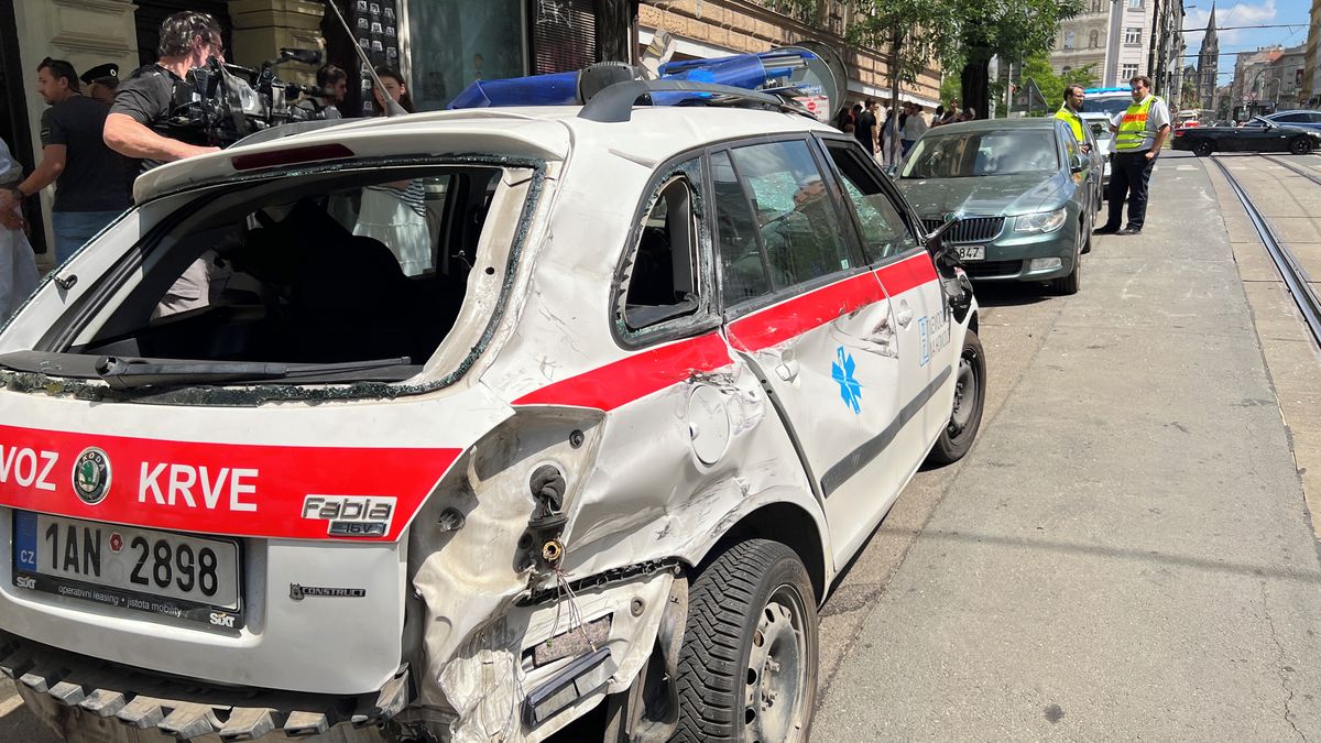 Řidič vozidla, které se střetlo s Turkovým autem, je v pracovní neschopnosti