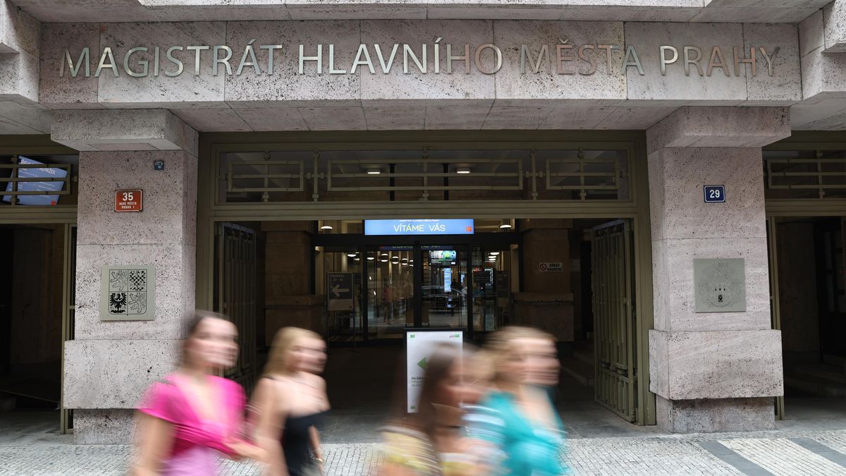 Na magistrátu objevila policie rušičku. Byla v kanceláři obviněného