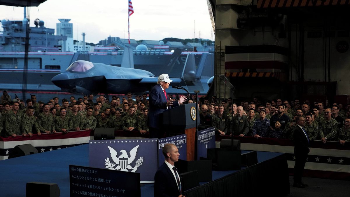 Z nechtěného trpaslíka všemocný kolos. Ale i armáda USA už se bojí porážky