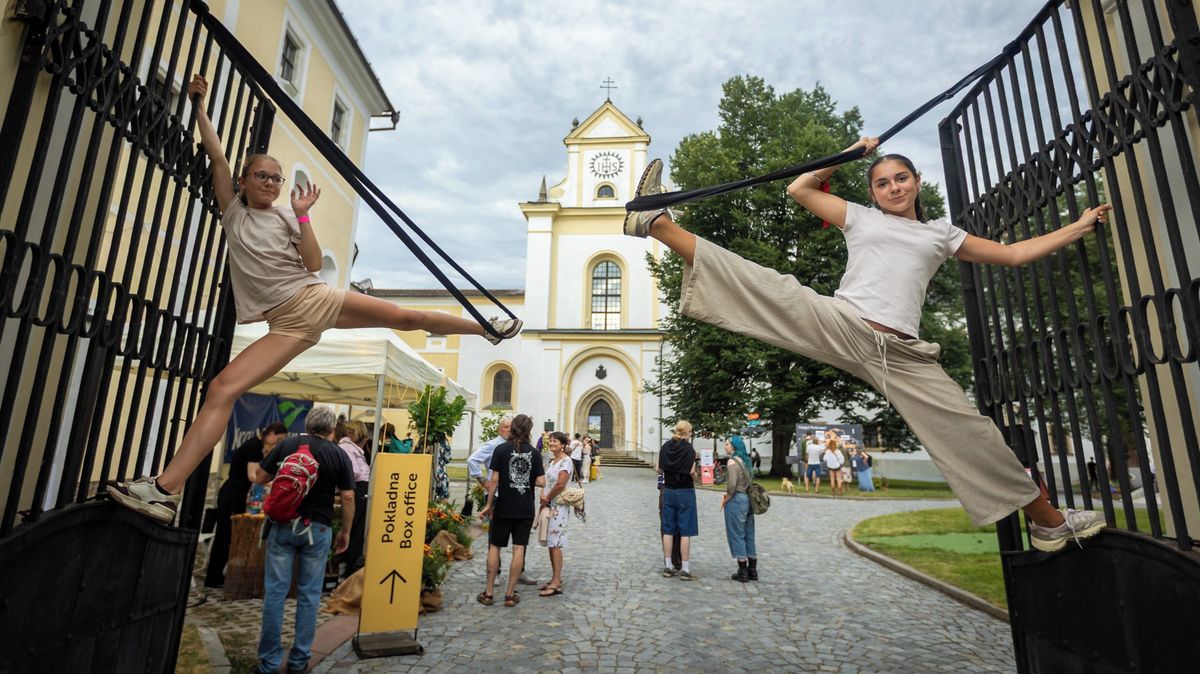 Na zámku ve Žďáru nad Sázavou začal festival tance, zapojili se i místní