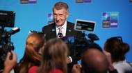 Online: Babiš mluvil s Trumpem, ptal se, kde má ženu. U stolu seděl se Zelenským