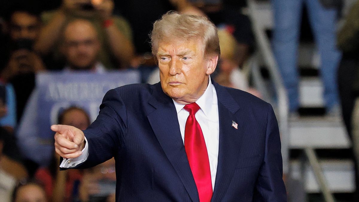 Soud opět zakázal Trumpově vládě provést příkaz omezující korespondenční volbu