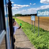Závratec je poslední zprovozněnou zastávkou, a to od 28. května 1993.