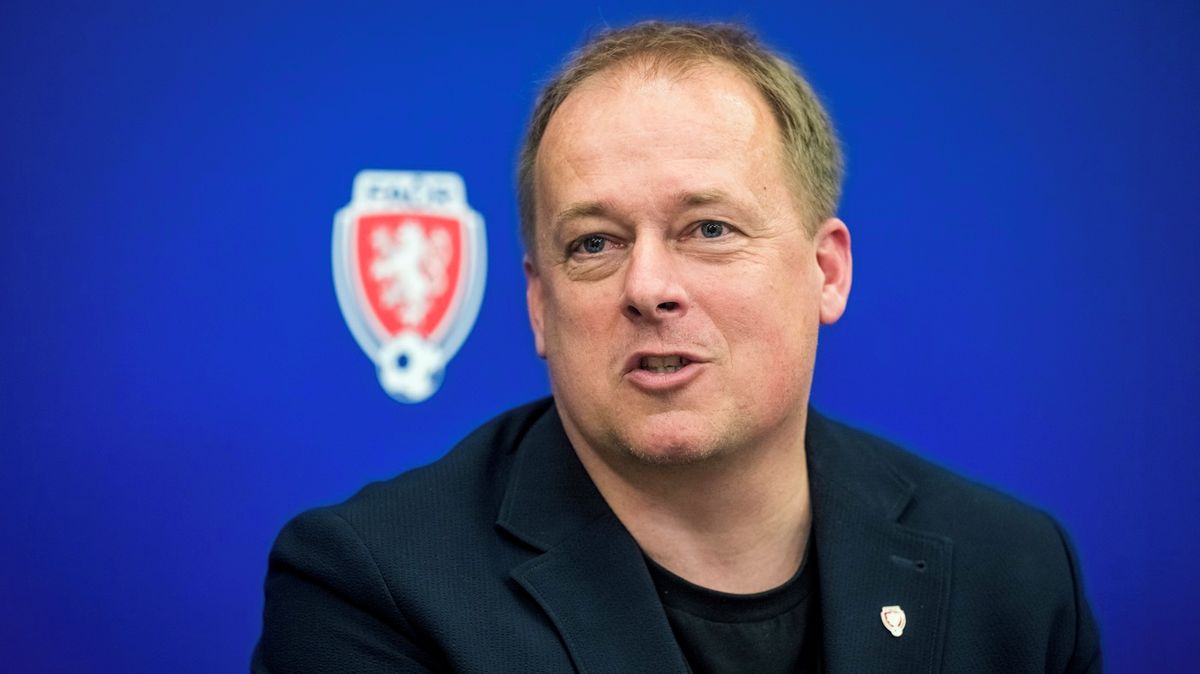 Chceme moderního trenéra, nejspíš to bude někdo ze zahraničí, řekl Trunda