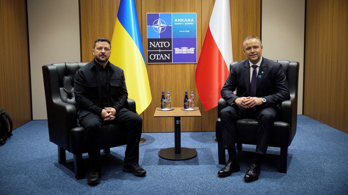 Ani po schůzce prezidentů není klid. Spor o Volyň řešili i europoslanci