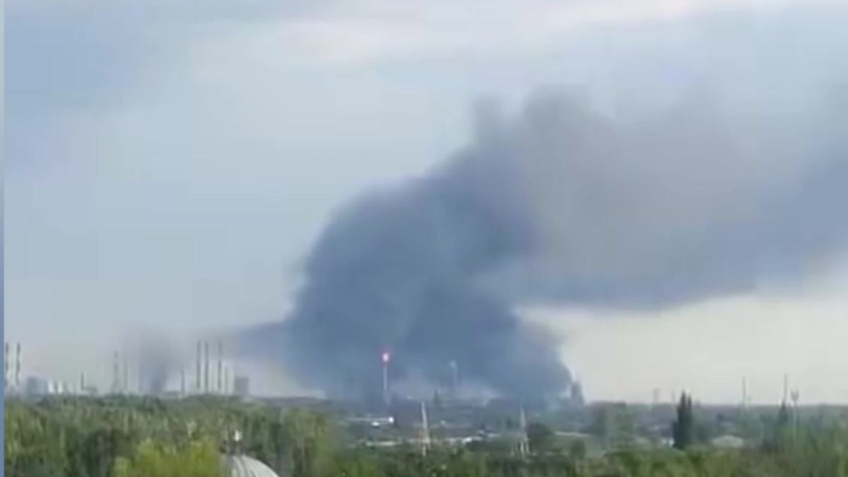 Ukrajinské drony opět zaútočily na ruské rafinerie i Sevastopol