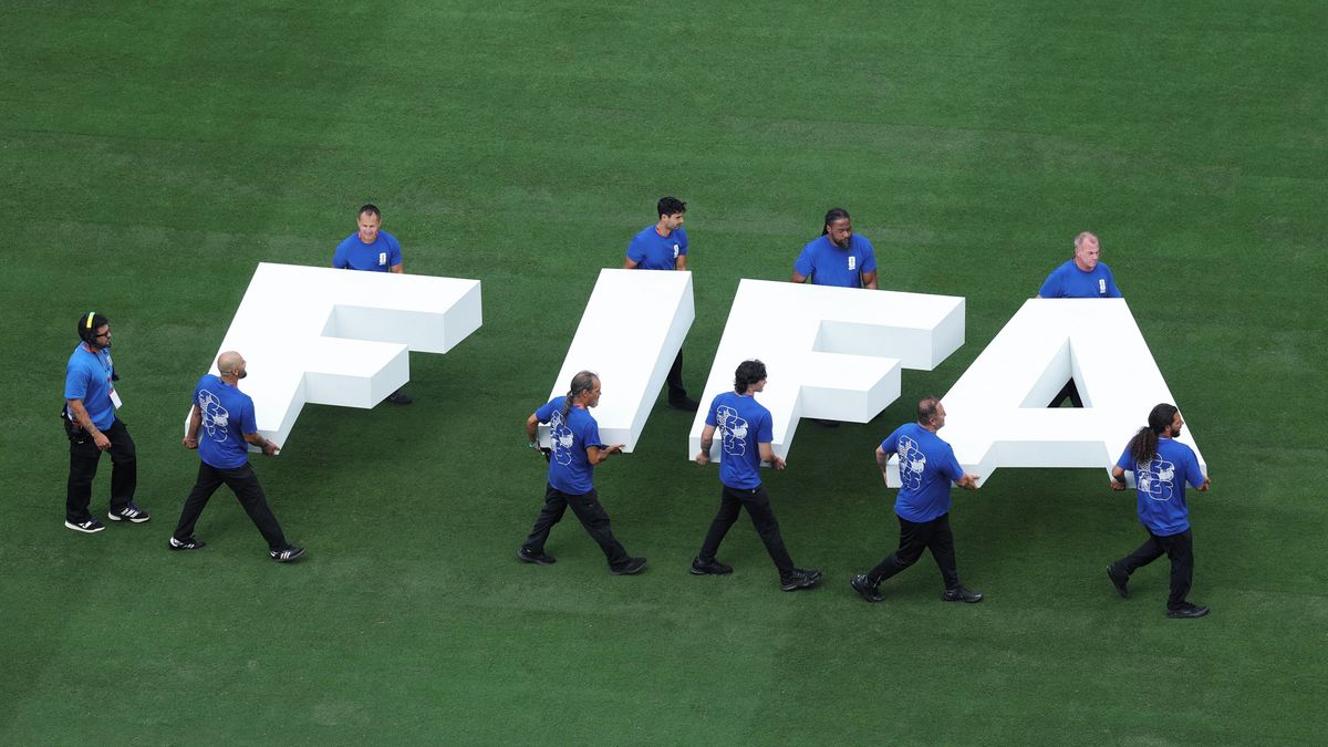 FIFA nabízí kus trávníku z MS jako suvenýr, nejdražší bude za 3000 dolarů