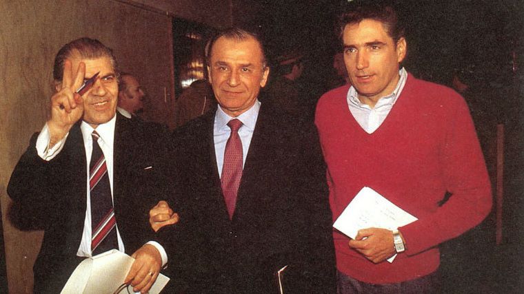 Sloužil diktátorovi, pak využil vzpoury a dal ho zastřelit. Drama roku 1989