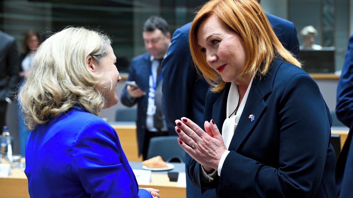 Ministři financí EU hledají způsob, jak rozhýbat biliony eur na účtech Evropanů