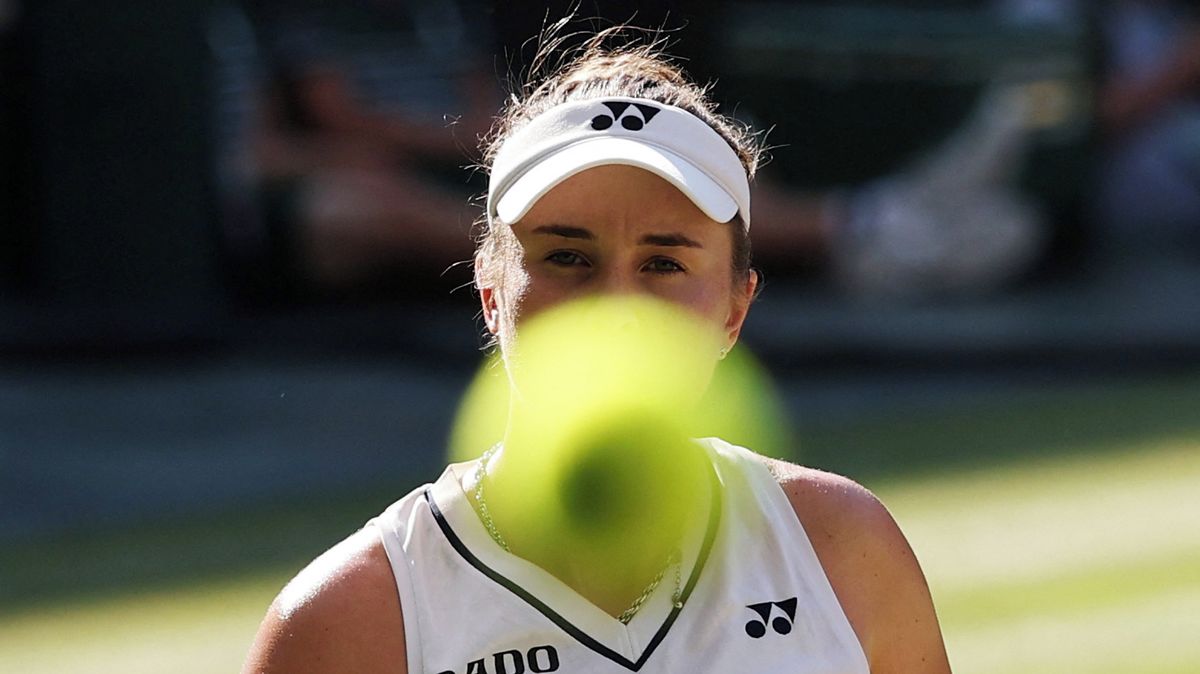 Foto: Drama ve Wimbledonu. Dvě Češky předvedly světu světovou hru