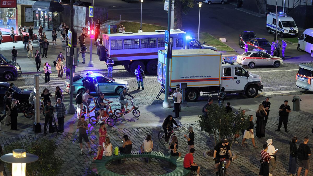 U luxusní restaurace v Moskvě explodovala amatérská výbušnina. Přinesla ji žena