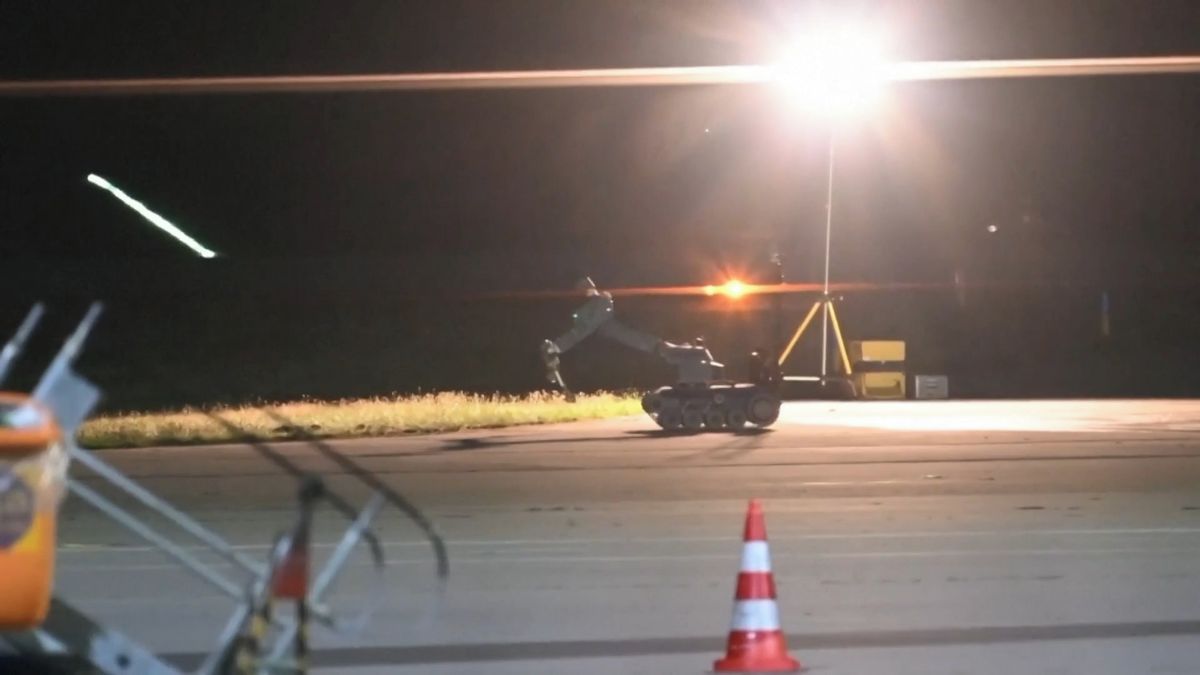 Letadlo u Lipska se srazilo s letícím objektem, našel se i dron s výbušninou