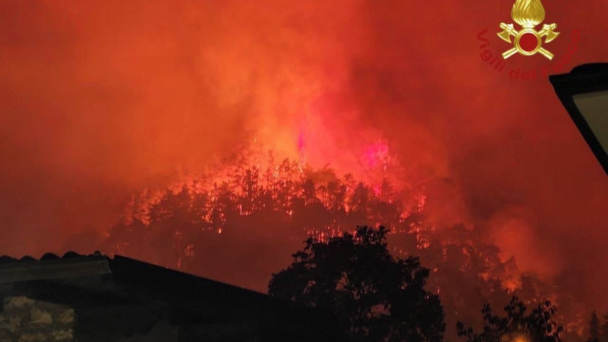 U italského Lago di Garda vypukl rozsáhlý požár