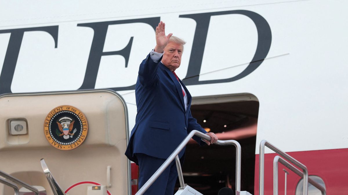 „Dostávám spoustu výhrůžek.“ Co se ví o Trumpově výměně letadel v Ankaře