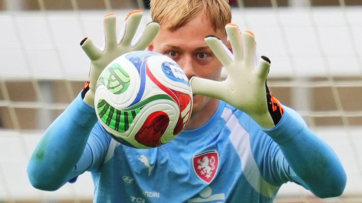 Česká škola nabízí brankáře za 750 milionů. Neuhýbá, neremcá, maká