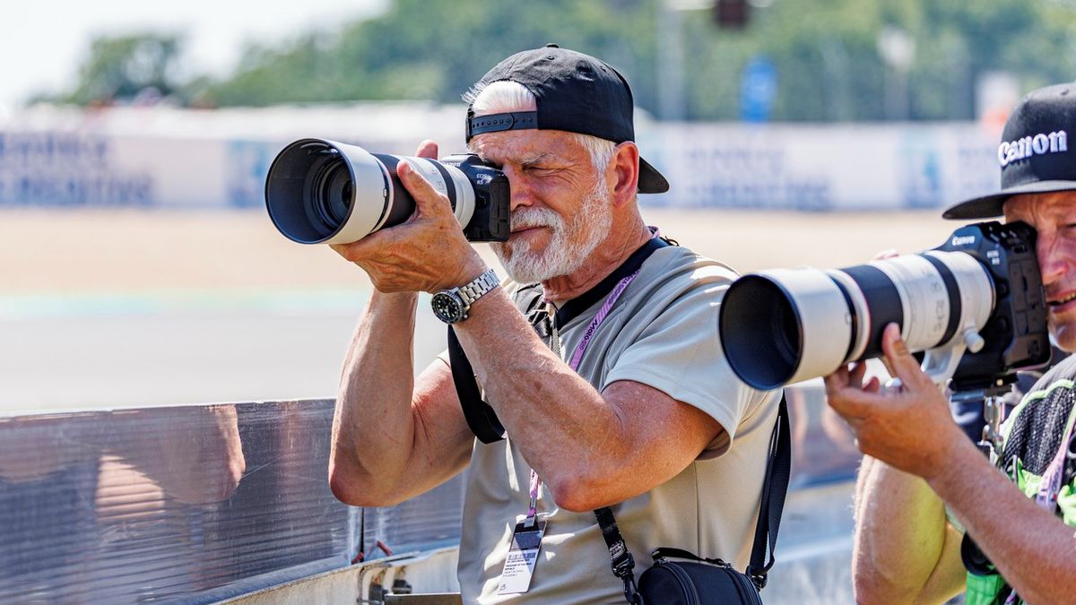 Prezident Pavel se jako fotograf stal členem Klubu sportovních novinářů