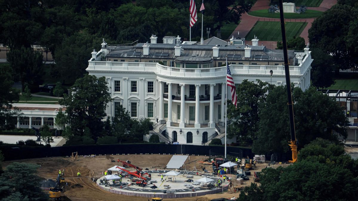 Trump žádá nejvyšší soud USA o povolení pokračovat s výstavbou tanečního sálu
