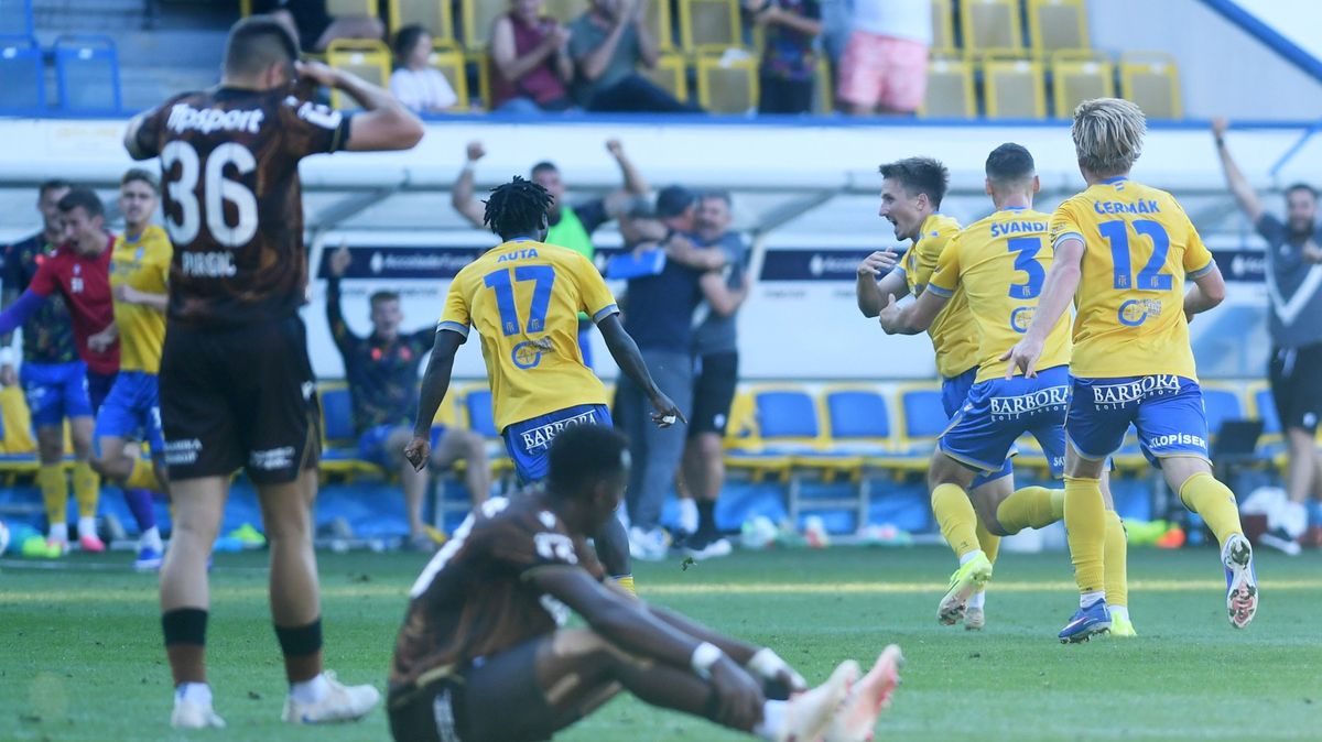 Jak dlouho vydrží vysněný trenér? Fotbalová Plzeň je v rozkladu