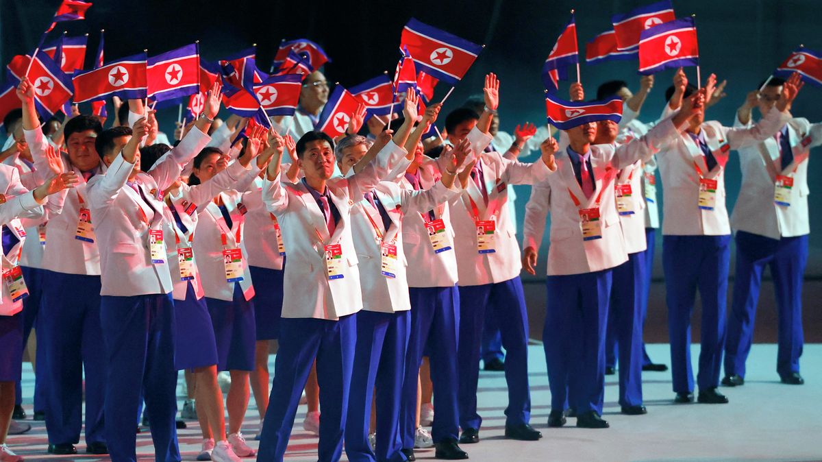 KLDR je hlídá na každém kroku. Dva sportovci teď zvažují, že se domů nevrátí
