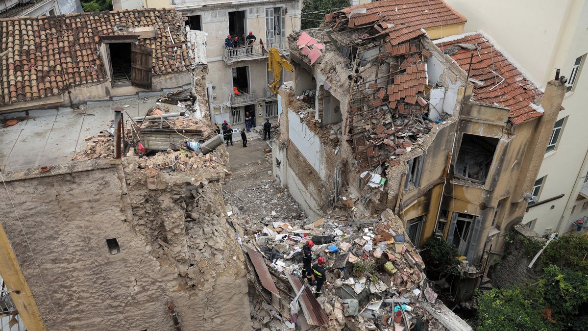 Počet obětí exploze a zřícení domu v centru Athén vzrostl na šest
