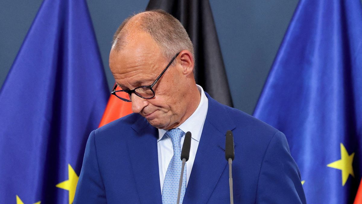 Německý tisk: Merz má před sebou po volebních debaklech ožehavé dny