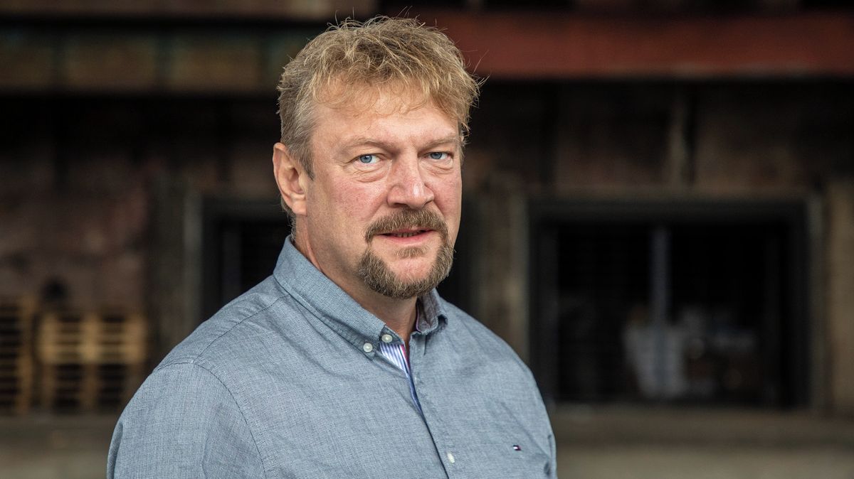Neobvyklý jev. Bezpečnostní ředitel na ministerstvu nemá požadovanou prověrku