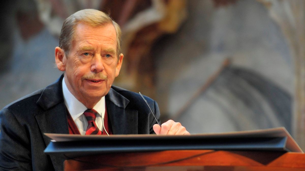 Havel si drží oblibu. Kladně ho hodnotí více než polovina vládních voličů
