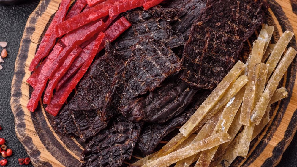 Jerky: zdravá proteinová svačina, nebo jen předražený módní výstřelek?