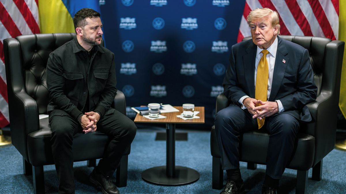 Podle Trumpa by měl za Ukrajinu vyjednávat někdo jiný než Zelenskyj