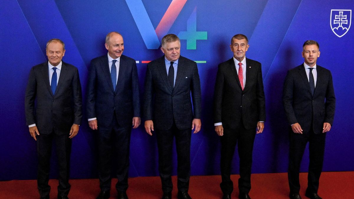 Země V4 podle Fica odmítají škrty v kohezní a zemědělské politice EU