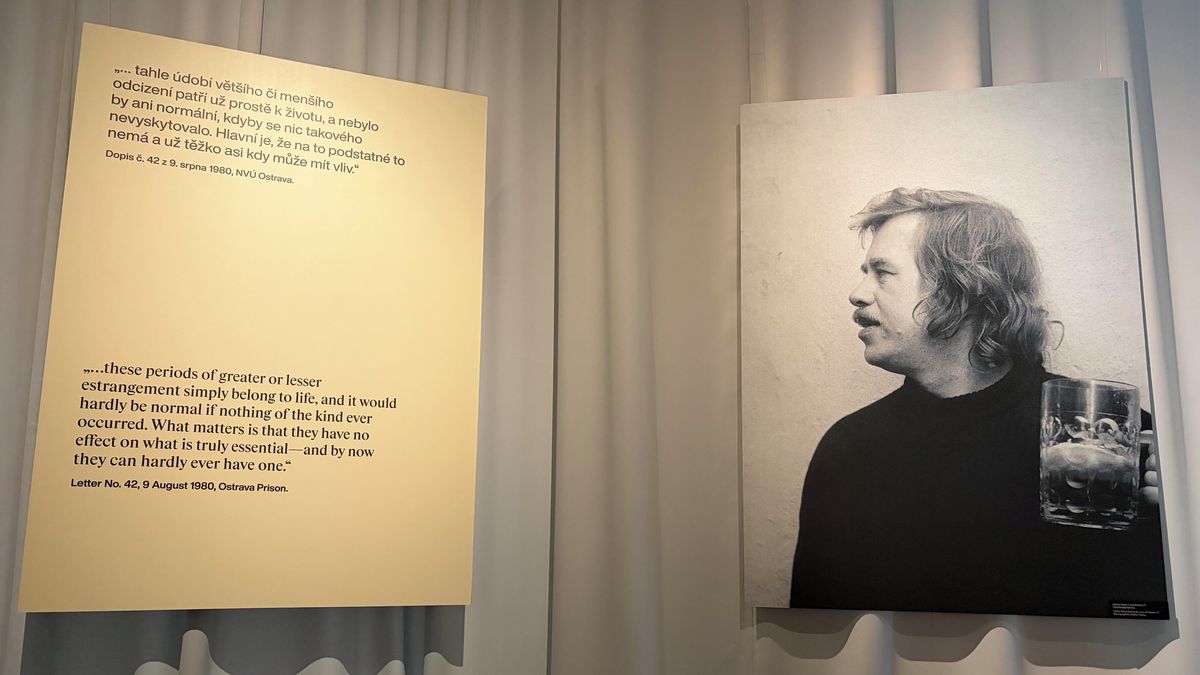 Archiv vystavuje 14 dosud neznámých dopisů Václava Havla ženě Olze